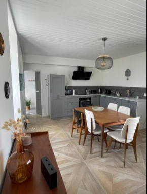 Very nice house 2 steps from the beach